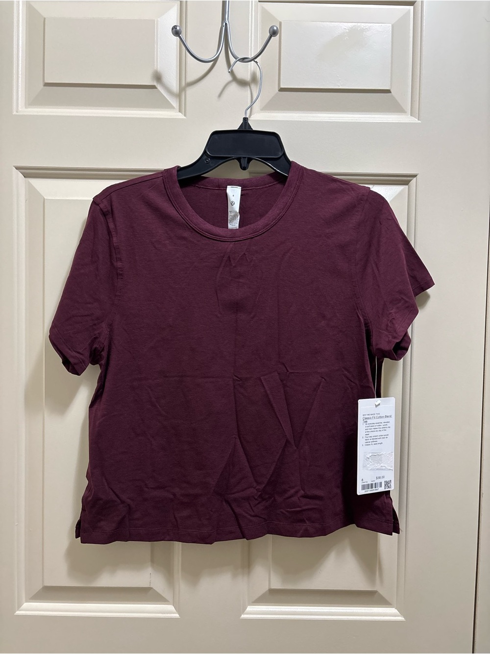 NWT!🍋🍋Lululemon Classic Fit Cotton Blend T-Shirt🍋🍋. Size 8. Color Garnet.
